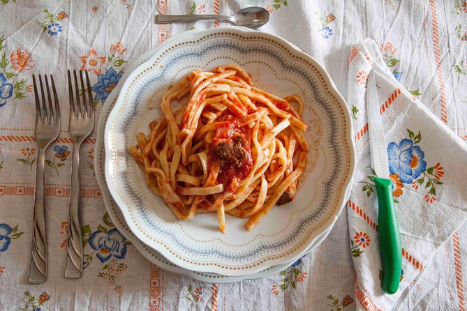 Lunch or dinner and cooking demo at a local home in Chieti - The 4-Course Menu and Drinks