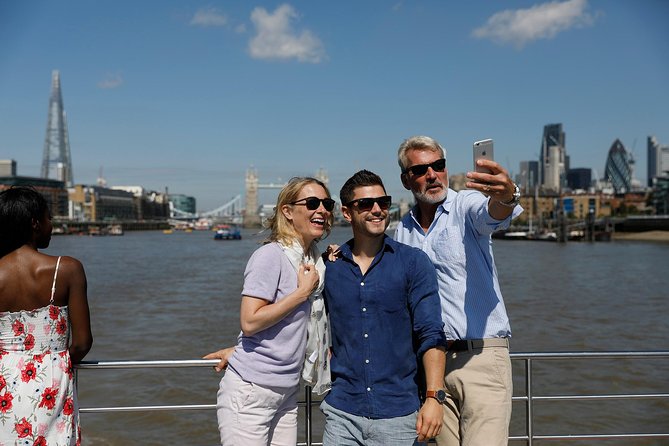 Lunch River Cruise on the Thames with 2-Course Meal - Commentary and Guide Insights During the Cruise