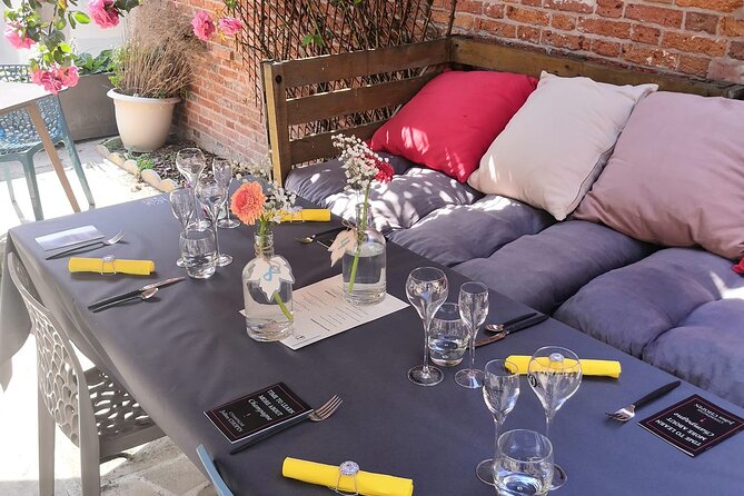 Lunch with Champagne & Ratafia champenois - Tasting Champagne and Ratafia at the Production Site