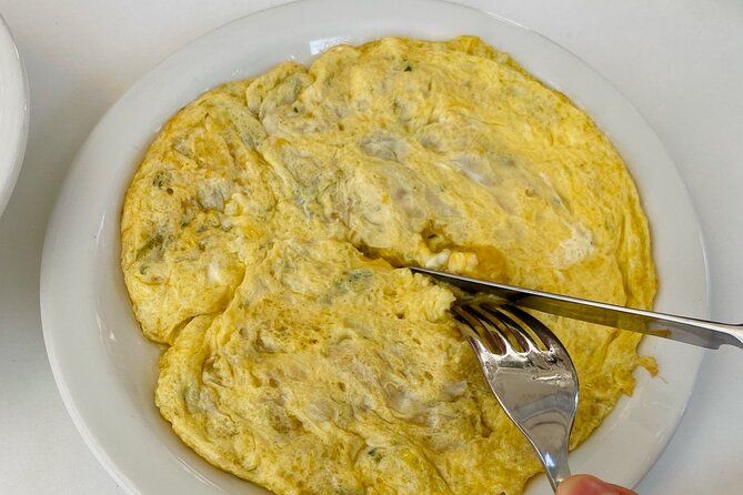 Lunchtime Tapas Tour in the Eixample with The Barcelona Taste - Walking Along Passeig de Sant Joan: Barcelona’s "Second Best Street"