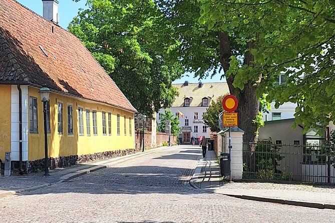 Lund's Medieval and Modern History: A Self-Guided Audio Tour - Exploring Lunds Historic Main Square: Stortorget