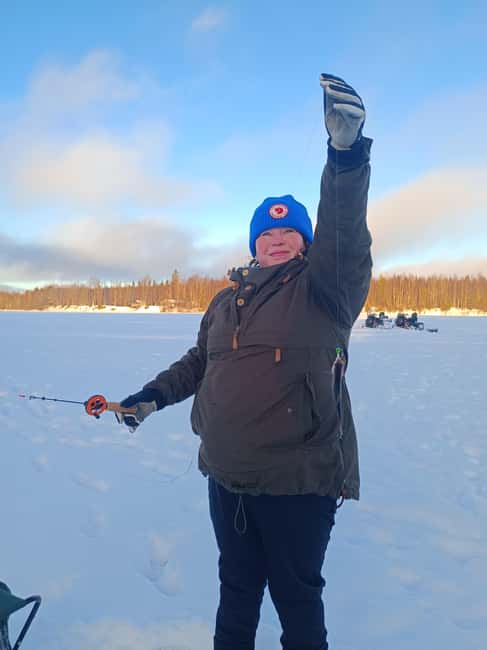 Luosto: Private Ice Fishing Tour on the frozen river - Easy and Flexible Logistics