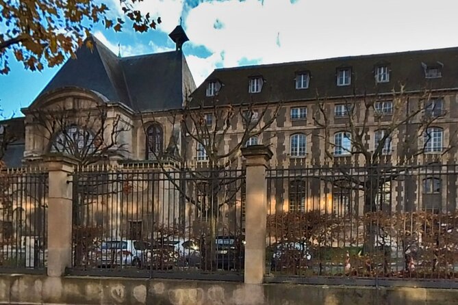 Lupin's Footsteps: A Self-Guided Walking Tour in Paris - The Self-Guided Experience with VoiceMap in Paris