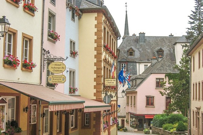 Luxembourg Airport Transfers : Luxembourg to Airport LUX in Luxury Van - Booking Flexibility and Cancellation Policy