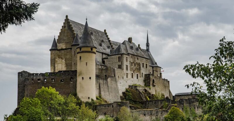 Luxembourg: Capture the most Photogenic Spots with a Local - Iconic Landmark: Palais Grand-Ducal