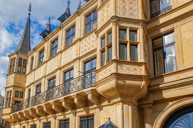Luxembourg City Private Walking Tour - Key Points