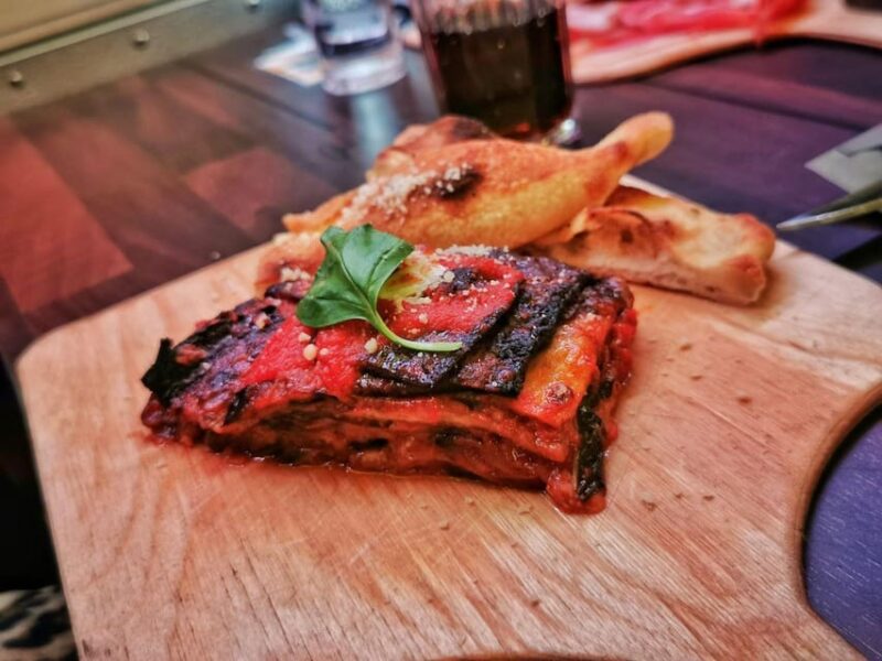 Luxembourg: Italian-Style Dinner in a Vintage Bus - Accessibility and Suitability for Different Guests