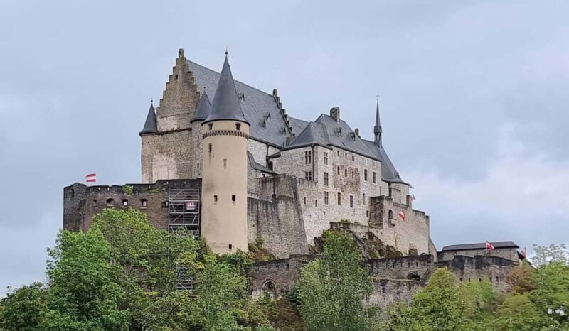 Luxembourg Vianden Castle Tour with Transfer + surprise stop - Wandering through Vianden’s Old Town