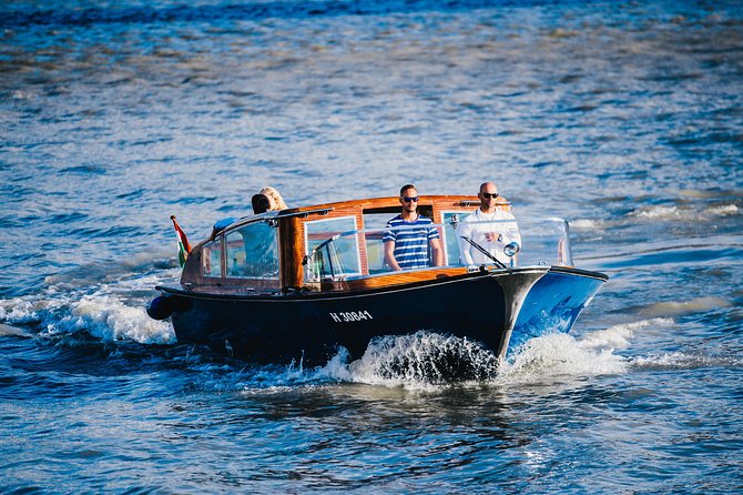 Luxurious, private day cruise with a waterlimousine to Szentendre - Inclusions and extras