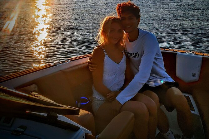 Luxury 2 Hour Sunset Tour Canandaigua Lake-Groups or Individuals - Who Will Enjoy This Tour the Most?