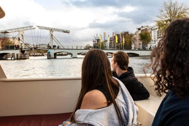 Luxury Amsterdam Canal Cruise  Drinks & Live Captain Guide - Cruising on a Fully Electric, Eco-Friendly Vessel