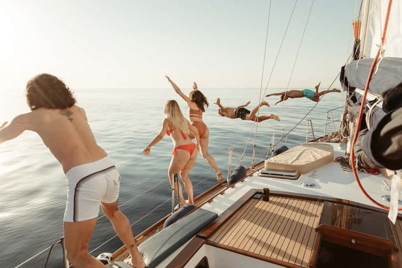 Luxury and exclusive sailing tour with private service - Discover Barcelona from a Unique Perspective on a Fully-Equipped Ketch