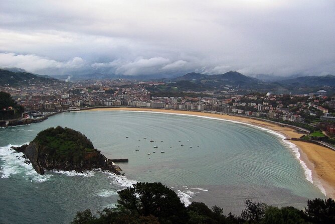 Luxury Basque Coast Private Tour - The Role of the Guide and Customization