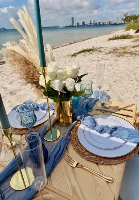 Luxury Beachside Picnic Experience Near Miami - Activities and Entertainment in the Open Air
