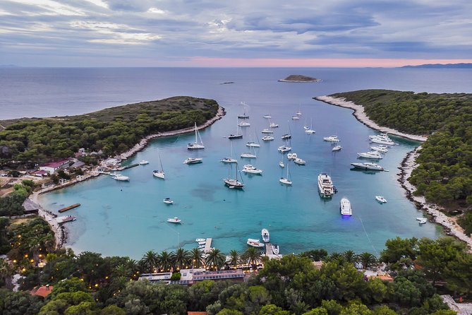 Luxury Blue and Green Cave private tour - All-Inclusive Comfort and Practical Details