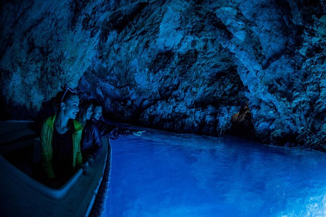 Luxury Blue Cave & 5 Islands Tour from Split - Key Points