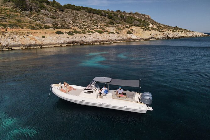 Luxury Boat Private Tour to Favignana and Levanzo in Sicily - The Itinerary: Discovering Favignana and Levanzo