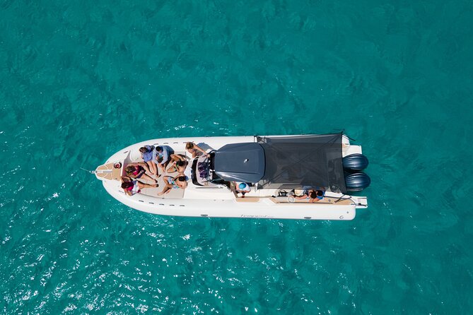 Luxury Boat Private Tour to Favignana and Levanzo in Sicily - The Crew and Guides