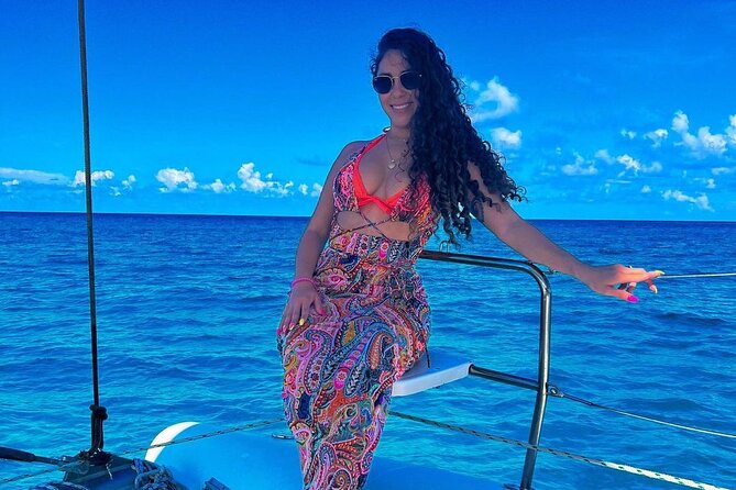 Luxury Catamaran to Isla Mujeres, Snorkeling, Buffet and Ice Bar - Tropical Buffet Lunch and the Unique Ice Bar Experience