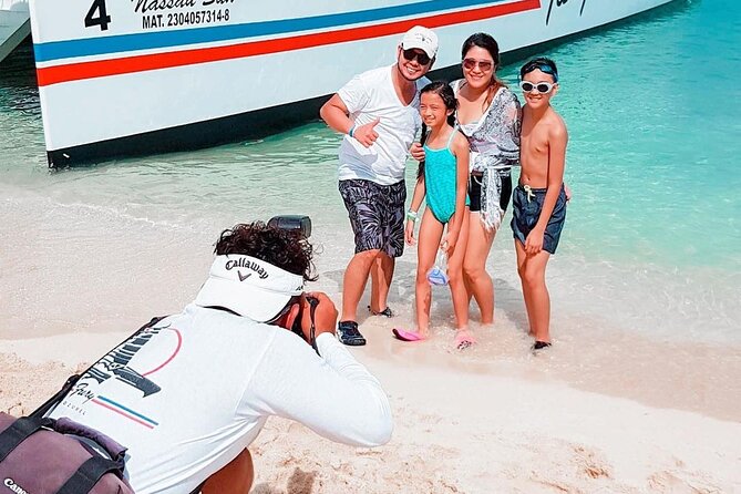 Luxury Cozumel Catamaran: Snorkel, Beach Club & Relaxation - Food Options at the Beach Club