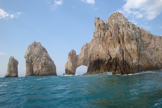 Luxury Cruise with Dinner and Music in Los Cabos - Comparing the Boat Options and Overall Quality