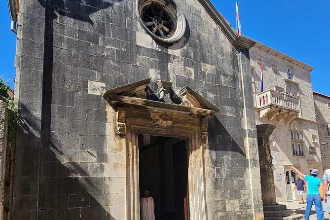 Luxury Day tour to Korula - Mali Ston Oyster Farm: Fresh Flavors by the Sea