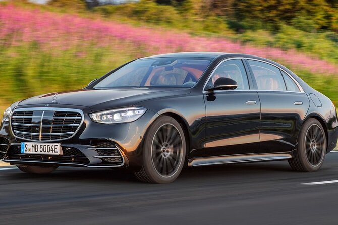 Luxury Departure Transfer from Frankfurt to Frankfurt Airport FRA - Luxury Mercedes-Benz Vehicles for a Stylish Departure