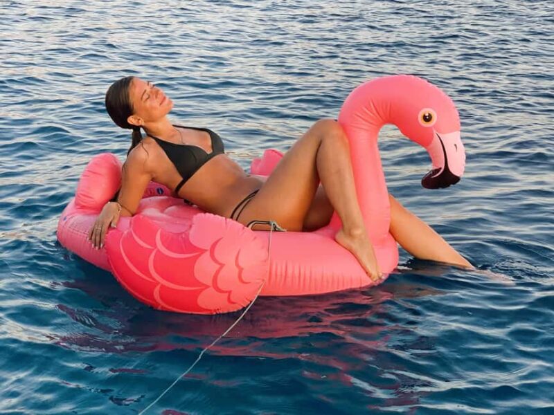 Luxury Dia Catamaran Cruise: Chef Dinner, Drinks & Sunset - Key Points