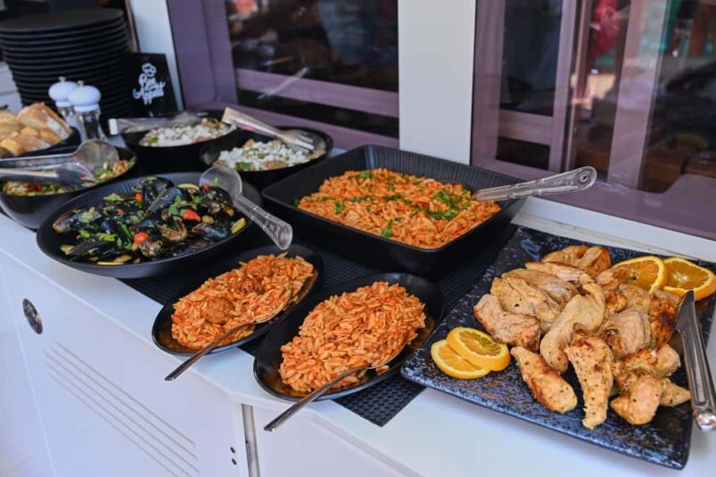 Luxury Dia Catamaran Cruise: Chef Dinner, Drinks & Sunset - Water Activities and Relaxation Options on Dia Island