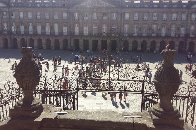 Luxury Finisterre Saint James Way Private Tour - Witnessing the Power of the Fervenza do Ézaro Waterfall