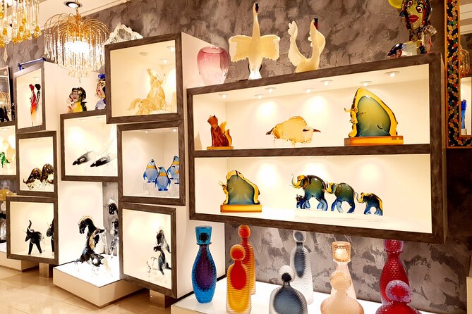 Luxury Grand Canal, Murano, Burano+Blow glass at Glass factory! - Key Points