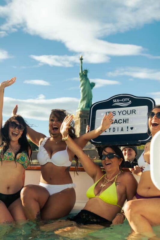 Luxury Hot Tub Boat Around NYC & Statue Private Tub up to 10 - Logistics: Meeting, Duration, and Group Size