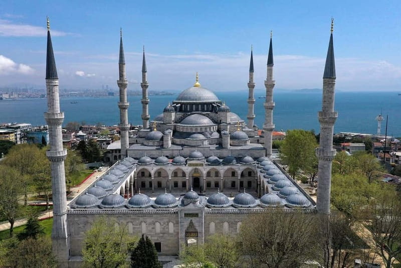 Luxury Istanbul Tours: Museum Entrances & Luxury Vehicle - Explore Istanbul with a Luxurious and Personalized Tour Experience