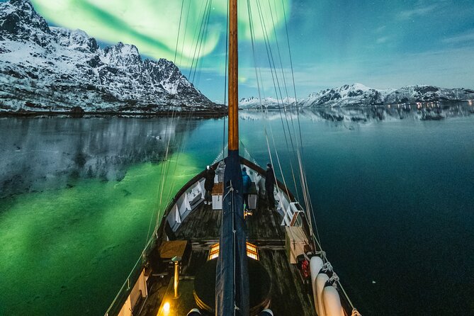 Luxury Northern Lights Yacht Cruise with Hot Tub & Dinner - The Yacht: Spacious, Elegant, and Well-Equipped