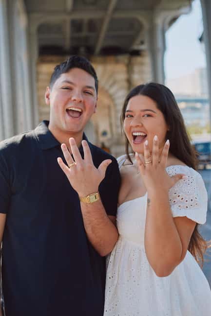 Luxury Paris Couple Photoshoot at Iconic Locations - Who Will Love This Photoshoot in Paris?