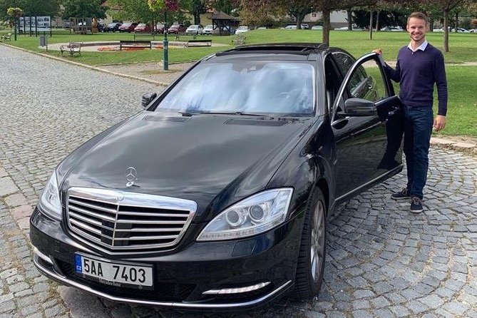 LUXURY Personal Tour of Prague with PERSONAL PRAGUE GUIDE - An Exclusive 8-Hour Itinerary for First-Time Visitors