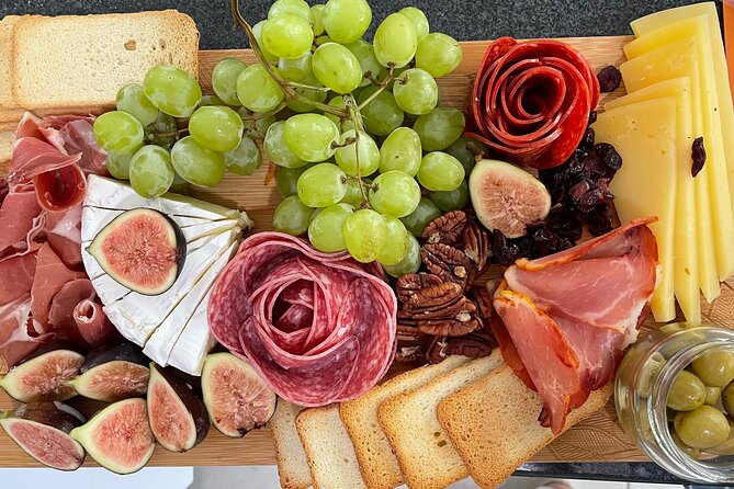 Luxury picnic on the beach - The Unique Setting of Playa del Carmen’s Luxury Beach Picnic