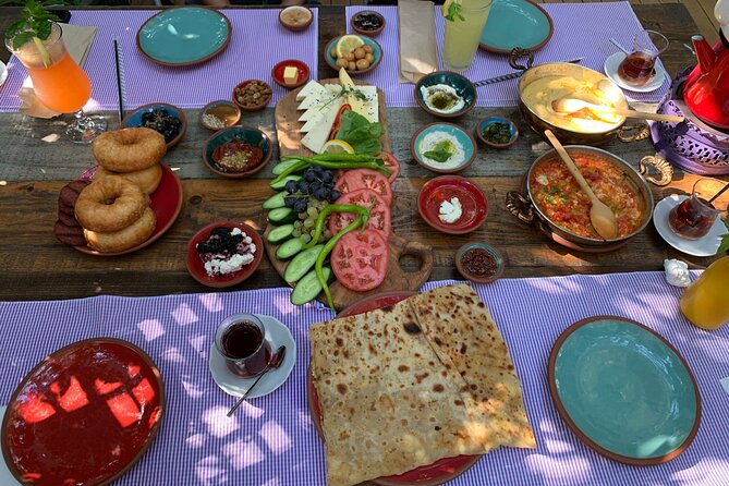 Luxury Private and Guided Istanbul Food Tour with a local guide - Starting at Bagdat Street: A Traditional Turkish Breakfast