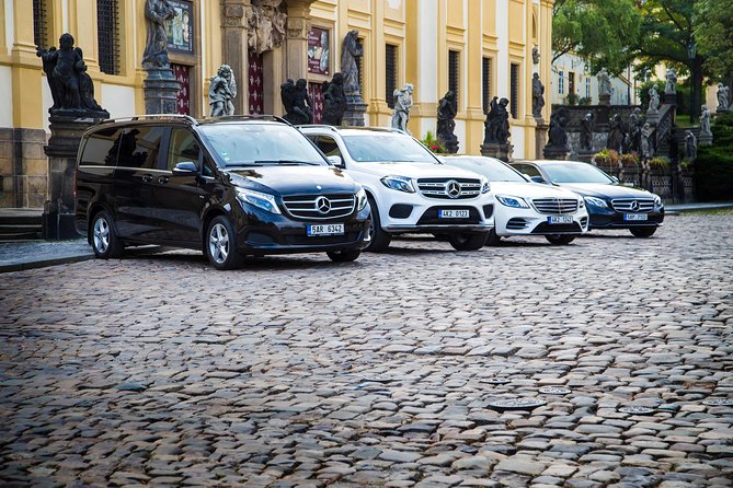 Luxury Private Day trip from Prague to Kutná Hora - Flexibility of Tour Options: Guided or Unguided