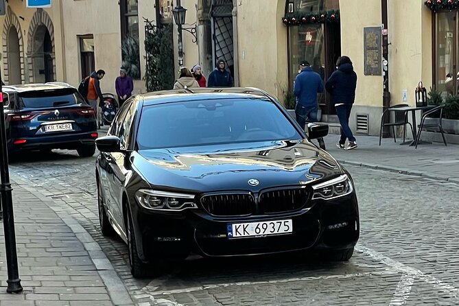 Luxury Private Transfer from Krakow to Budapest - In-Transit Comforts: WiFi, Bottled Water, and Assistance