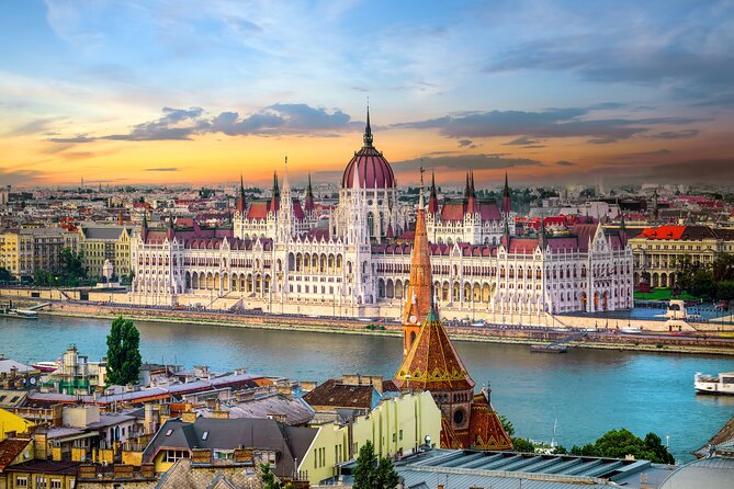 Luxury Private Transfer from Krakow to Budapest - Logistic Details: Meeting Points and Operating Hours