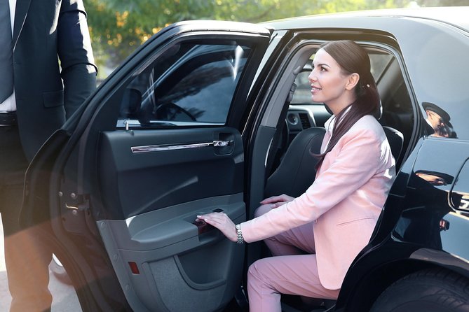 Luxury Private Transfer Zagreb Airport - Zagreb - Personalized Pickup with English-speaking Drivers