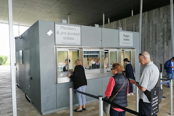 Luxury Private Vehicle Day Hire from & to London via Stonehenge Lacock and Bath - Strolling Through Lacock Abbey and Village