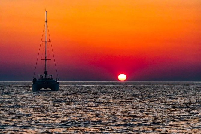 Luxury Small-Group Catamaran Cruise with BBQ, Open bar & Transfer - Exploring the Volcanic Landscape and Hot Springs