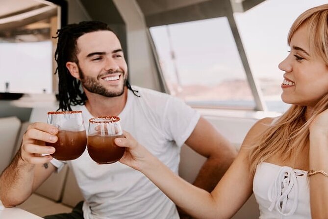 Luxury Snorkeling Tour in Cabo San Lucas - Lunch and Refreshments in a Relaxed Setting