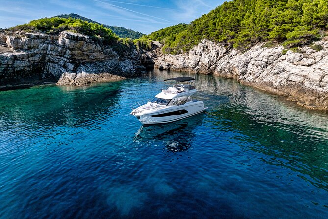 Luxury sunset cruise in Dubrovnik - Sjekirica Bay: A Snorkeler’s Paradise