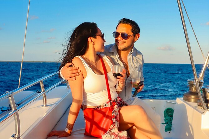 Luxury Sunset Sailing Cruise in Cancun with Light Dinner and Open Bar - Water Conditions and Water Safety Considerations
