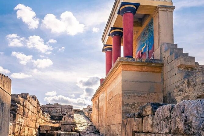 Luxury Tour from Elounda: Knossos Palace & Museum with Wineries - Walkthrough of Heraklion’s Venetian Heritage