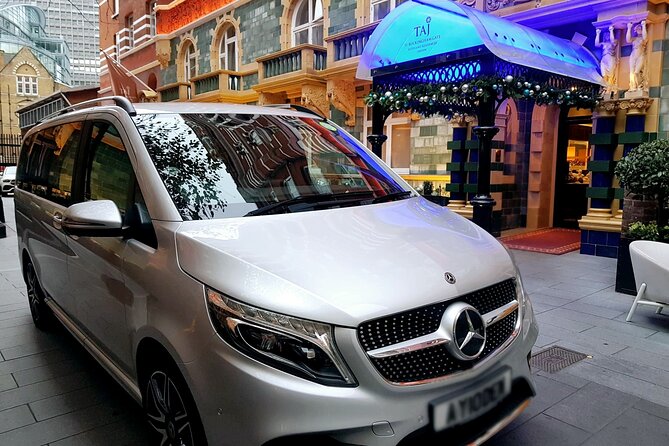 Luxury Transfer inside London - Any Hotel or Train station - In-Car Comforts: WiFi and Hydration