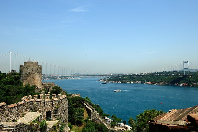 Luxury Yacht Bosphorus Cruise with Stop in Asia - Guide Included - Key Points